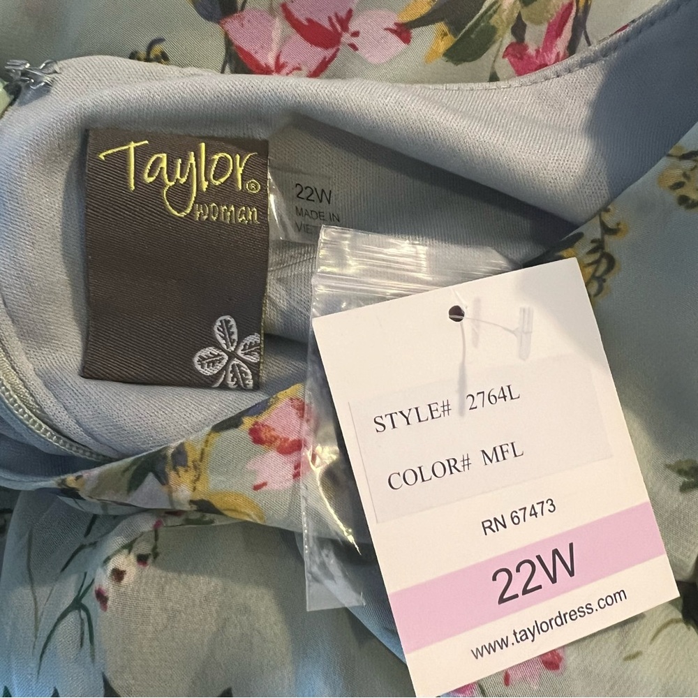 Taylor Dresses green floral chiffon dress 22W plus size NWT - Picture 12 of 15